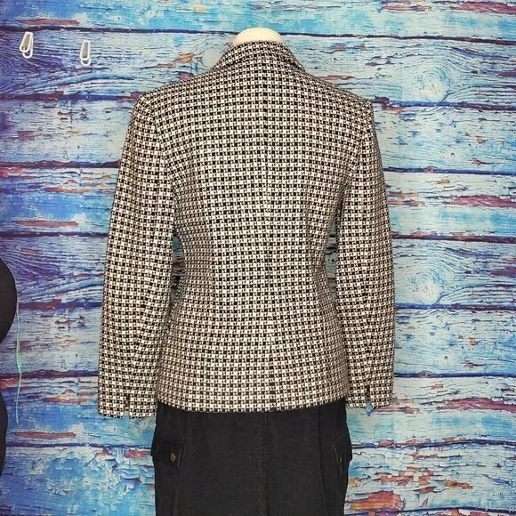 TALBOTS B&W Wool Btn-Up Blazer - Picture 4 of 7